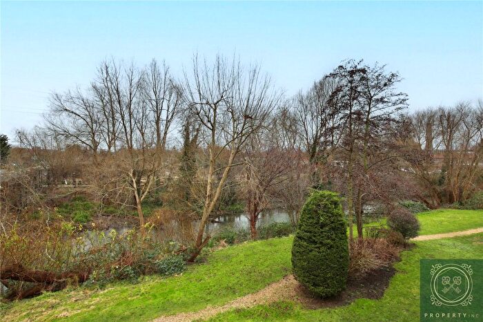 1 Bedroom Flat For Sale In Bream Close, London, N17