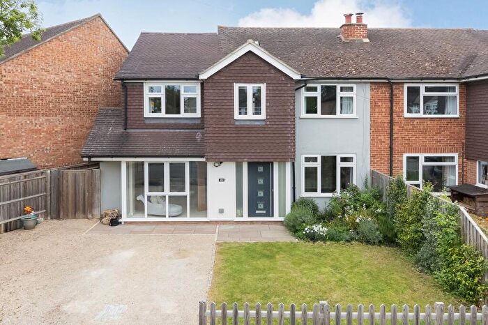 4 Bedroom Semi-Detached House For Sale In South Avenue, Abingdon, OX14