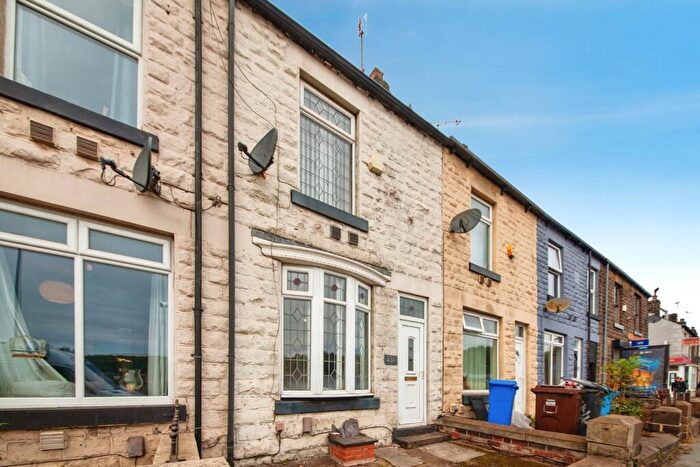 3 Bedroom Terraced House For Sale In Penistone Road North, Sheffield, S6