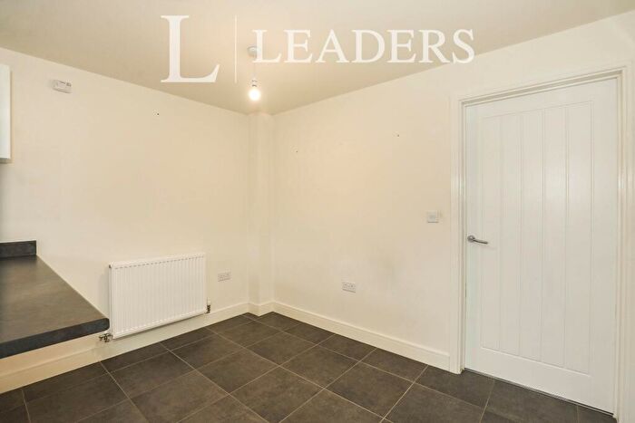 3 Bedroom Semi-Detached House To Rent In Reaseheath Way, CW5