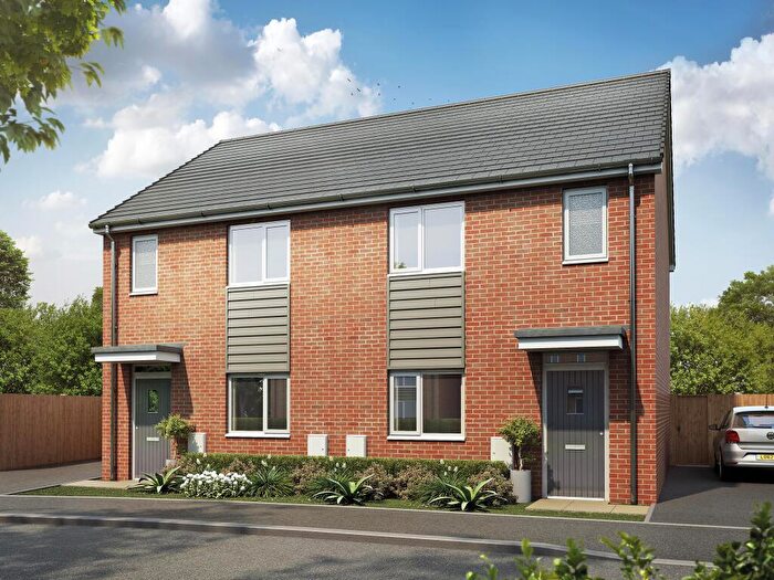 3 Bedroom Semi-Detached House To Rent In Tupton Road, Clay Cross, Chesterfield, S45