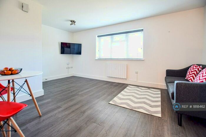 1 Bedroom Flat To Rent In Crewe Road, Willaston, Nantwich, CW5