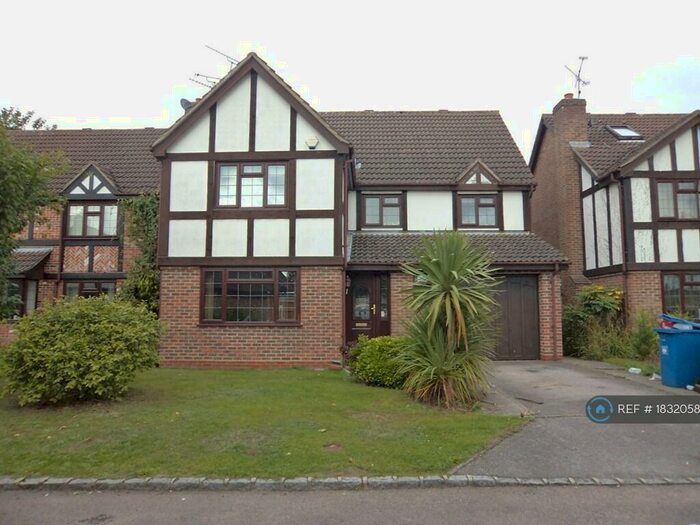 4 Bedroom Detached House To Rent In Reynolds Green, College Town, Sandhurst, GU47