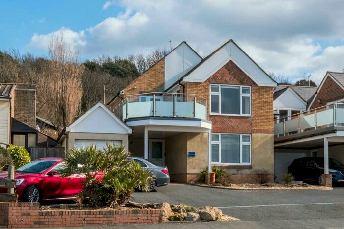 4 Bedroom Detached House To Rent In Princes Esplanade, Cowes, PO31