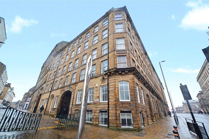 1 Bedroom Flat For Sale In Flat Netherwood Chambers A, Bradford, West Yorkshire, BD1