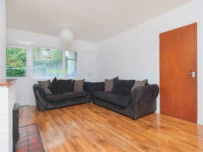 3 Bedroom Property To Rent In Hopetoun Road Edinburgh United Kingdom, EH30