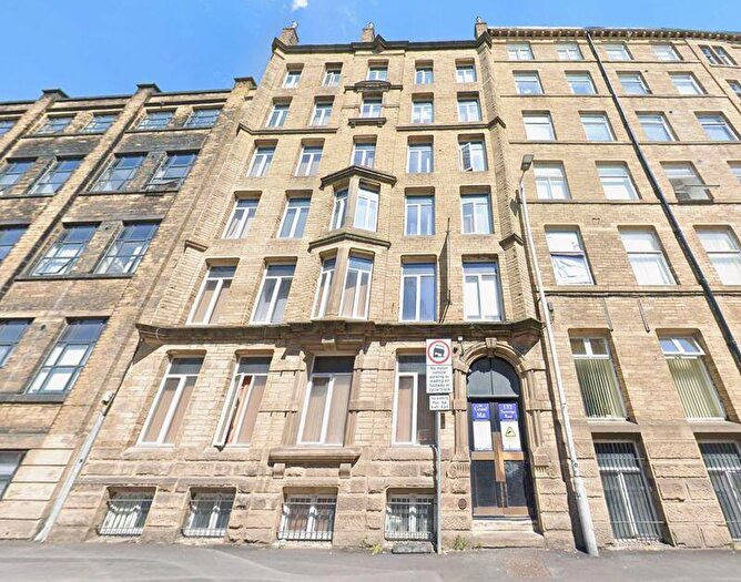 Detached House For Sale In Sunbridge Road, Bradford, BD1