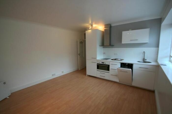 Studio To Rent In The Glebe, Blackheath, SE3
