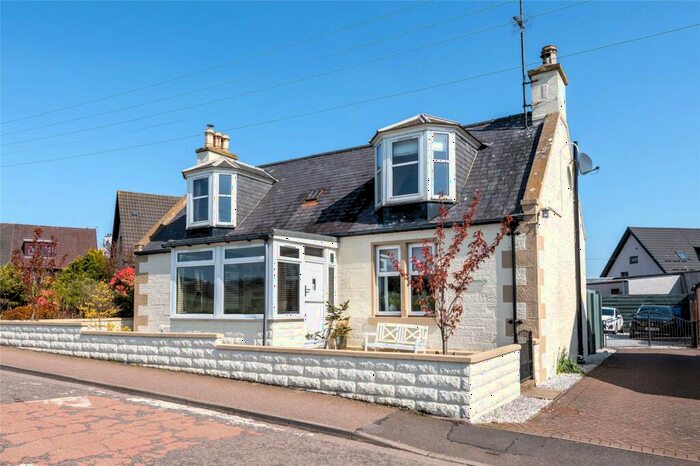 4 Bedroom Detached House For Sale In Lynnwood, Ecclesgreig Road, St. Cyrus, Montrose, DD10