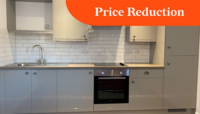 1 Bedroom Flat To Rent In High Street // Bed Apartment // Aug, LN5