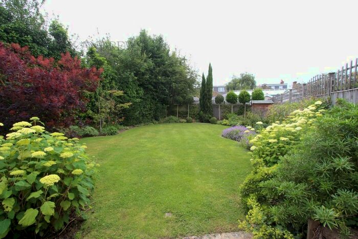 4 Bedroom Terraced House To Rent In The Avenue, Ealing, W13