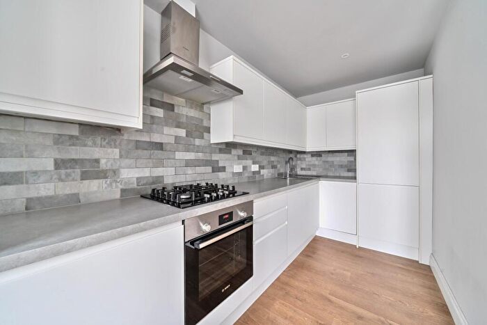 4 Bedroom Apartment To Rent In Rotherhithe Old Road, Surrey Quays, SE16