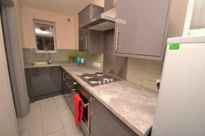 2 Bedroom Apartment To Rent In Exeter Road, Forest Fields, Nottingham, NG7