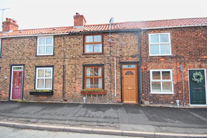 2 Bedroom Terraced House For Sale In South Street, Leven, HU17