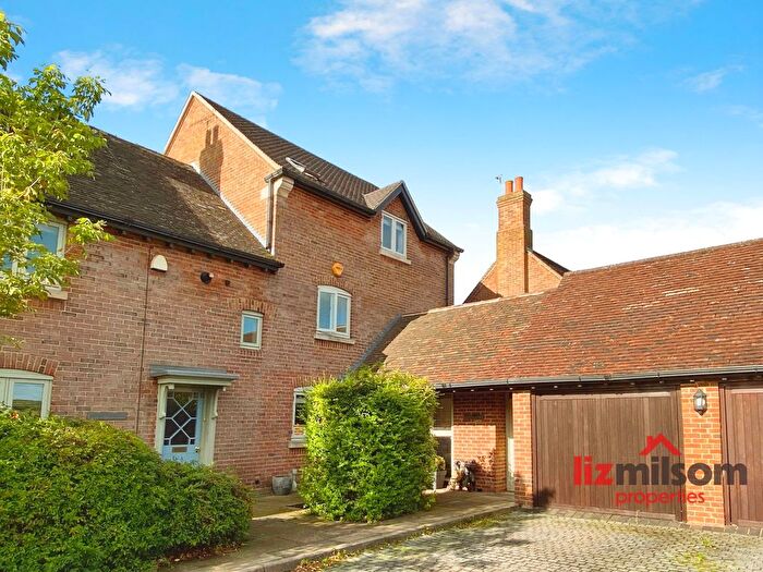 4 Bedroom Semi-Detached House For Sale In Repton Road, Hartshorne, Swadlincote, DE11