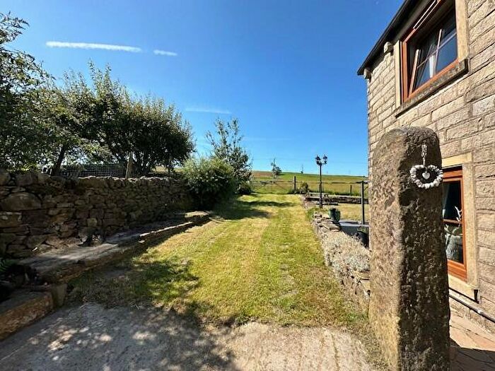 2 Bedroom Semi-Detached House To Rent In Slackbooth, Trawden, BB8