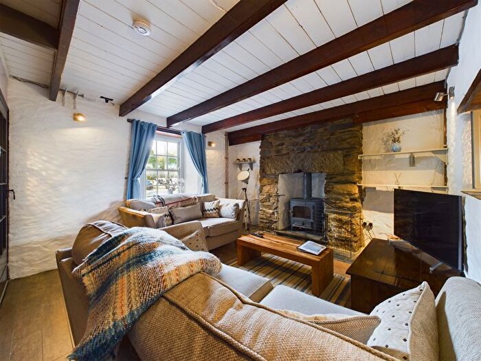 3 Bedroom End Of Terrace House For Sale In Bridge, Redruth, TR16