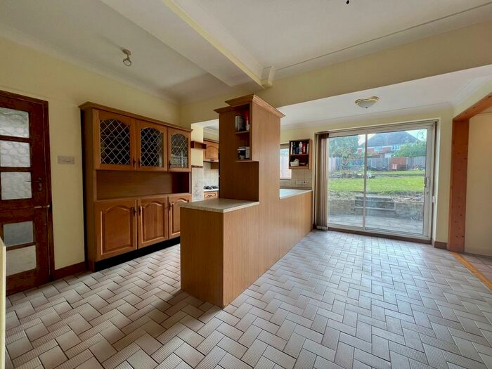 3 Bedroom Semi-Detached House To Rent In Loughborough Road, Birstall, LE4