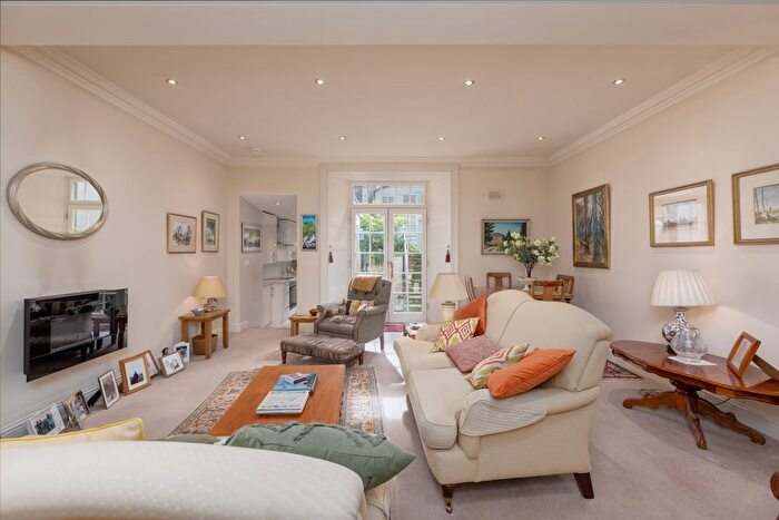 2 Bedroom Flat For Sale In A/ York Place, Edinburgh, EH1