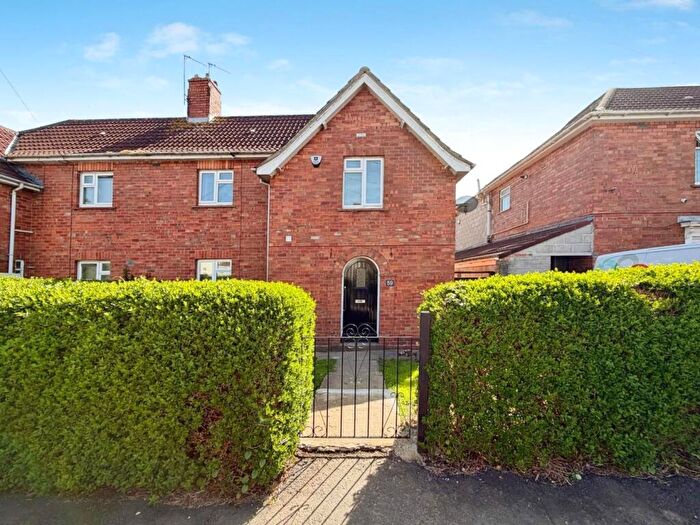 3 Bedroom Semi Detached House For Sale In Lisburn Road, Bristol, BS4