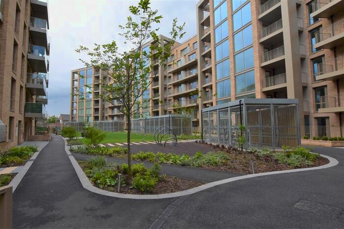 2 Bedroom Flat To Rent In Garnet Place, West Drayton, UB7