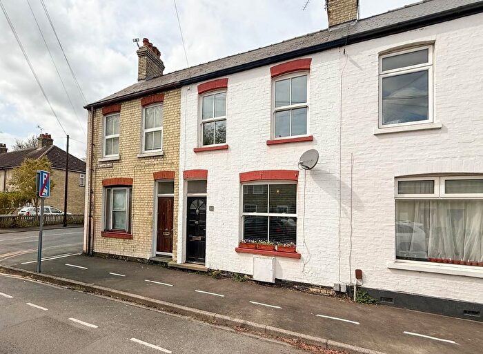 3 Bedroom Terraced House For Sale In Hobart Road, Cambridge, CB1