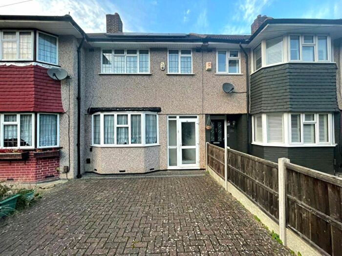 3 Bedroom Terraced House To Rent In Whitefoot Lane, Bromley, BR1