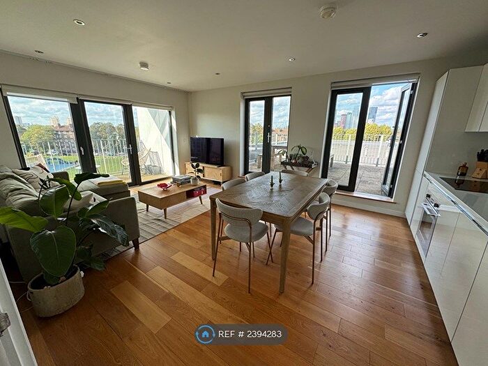 2 Bedroom Flat To Rent In Eythorne Road, London, SW9