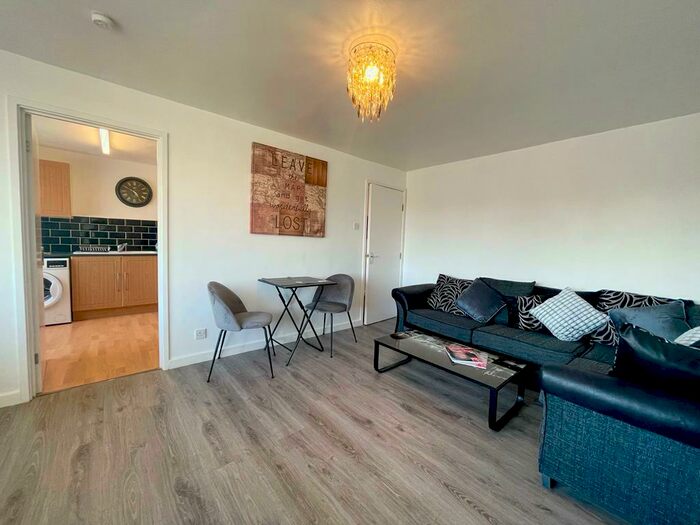 2 Bedroom Flat To Rent In Magdalen Court, Hedon, Hull, HU12