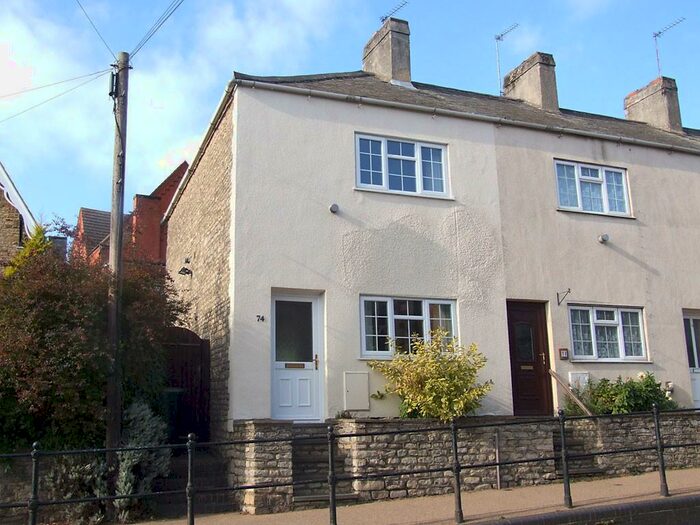 2 Bedroom End Of Terrace House To Rent In High Street, Irthlingborough, NN9