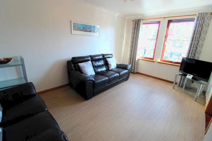 2 Bedroom Flat To Rent In Gairn Mews, Mid Floor, AB10