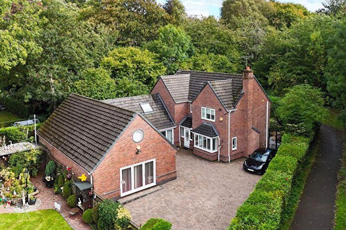 5 Bedroom Detached House For Sale In Townsend Road, Congleton, CW12