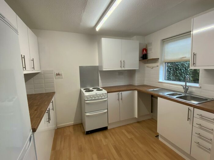 2 Bedroom House To Rent In St Bedes Crescent, Cambridge, CB1