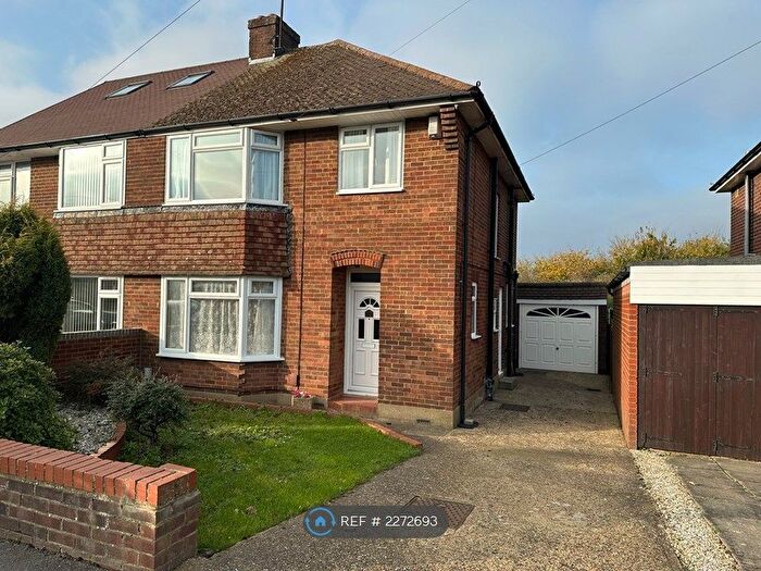 3 Bedroom Semi-Detached House To Rent In Austin Road, Luton, LU3