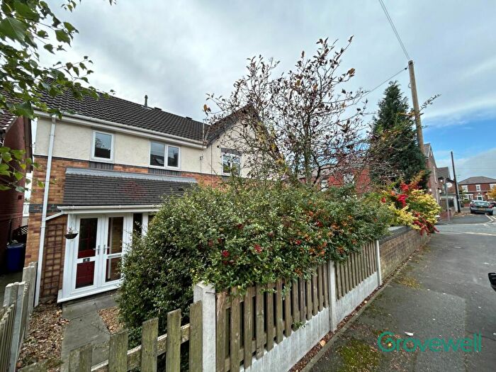 3 Bedroom Semi-Detached House To Rent In Townsend Road, Swinton, Manchester, M27