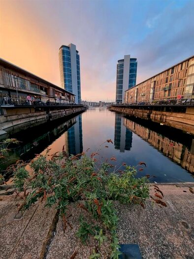 1 Bedroom Flat To Rent In Marina Point West, Dock Head Road, Chatham, ME4