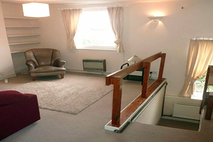 1 Bedroom Flat To Rent In Agar Grove, Camden Square, NW1