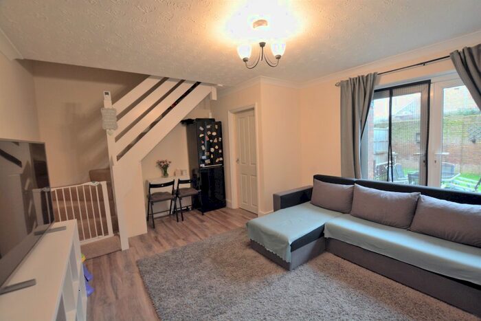 1 Bedroom Property To Rent In Leas Drive, Iver, SL0