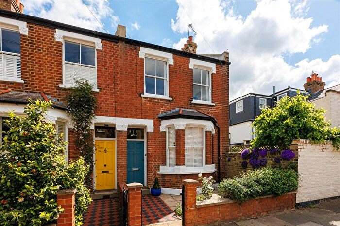 2 Bedroom End Of Terrace House For Sale In Priory Road, London, W4