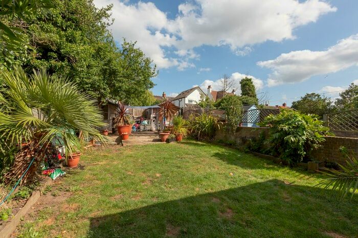 5 Bedroom Detached House To Rent In Beacon Road, Herne Bay, CT6