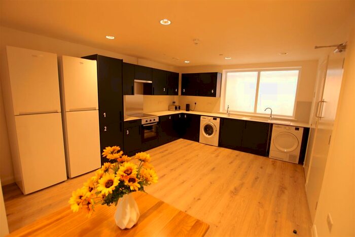 1 Bedroom Property To Rent In Kettering Road, Northampton, NN1