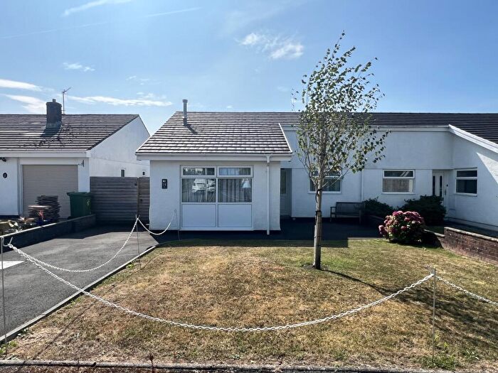 3 Bedroom Bungalow For Sale In Maes Yr Haf, Ammanford, Carmarthenshire., SA18