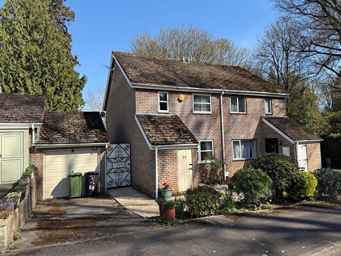 3 Bedroom Semi-Detached House For Sale In Lakeside, Newent, GL18