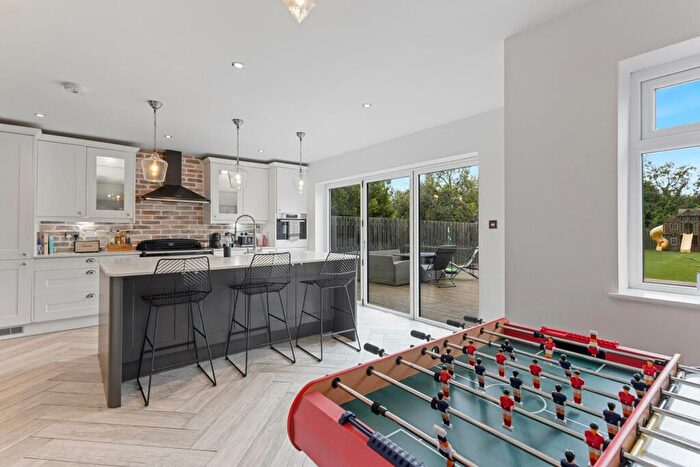 4 Bedroom Detached House For Sale In St. Marys Road, West Hythe, CT21