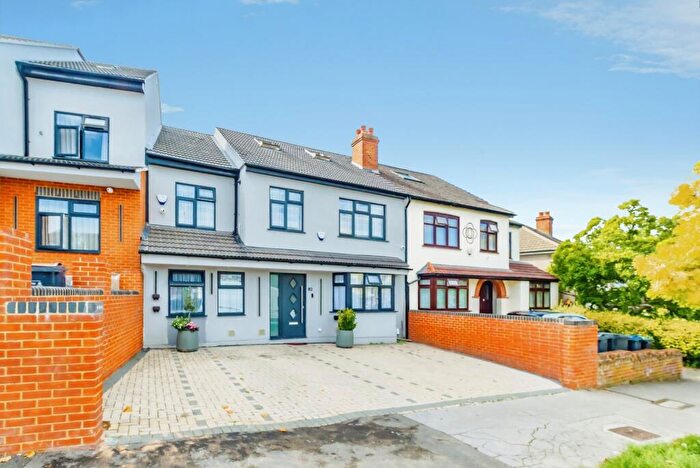7 Bedroom Semi-Detached House For Sale In Ingram Road, Thornton Heath, CR7