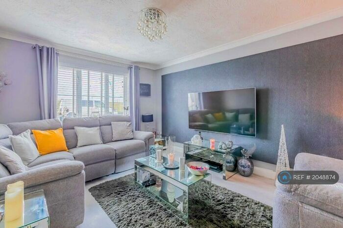 4 Bedroom Detached House To Rent In Beach Road, Severn Beach, Bristol, BS35