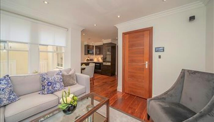 1 Bedroom Flat To Rent In Kensington Gardens Square, W2