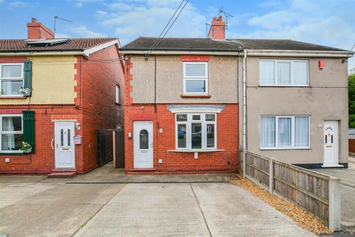 3 Bedroom Semi-Detached House To Rent In Northlands Road, Winterton, Scunthorpe, DN15