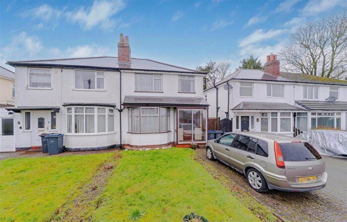 3 Bedroom Semi Detached House For Sale In Norton View, Kings Heath, Birmingham, B14