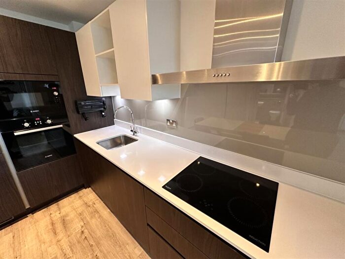 2 Bedroom Apartment For Sale In The Quarry, Middlewood Street, Salford, M5